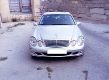 Mercedes E 240