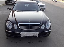 Mercedes E 240