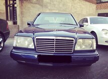 Mercedes E 200