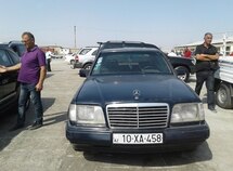 Mercedes E 200