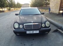 Mercedes E 240