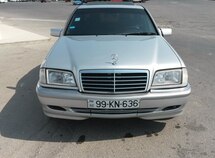 Mercedes C 180