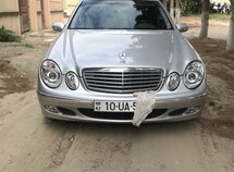 Mercedes E 320