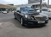Mercedes E 350