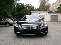 Mercedes E 220