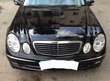 Mercedes E 240