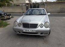 Mercedes E 220