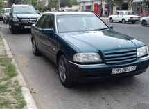 Mercedes C 180