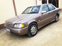 Mercedes C 180