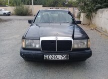 Mercedes E 200