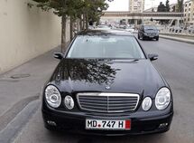 Mercedes E 220