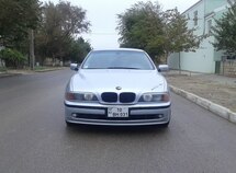 BMW 528