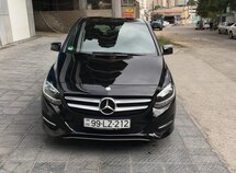 Mercedes B 180