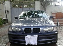BMW 323