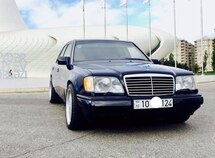 Mercedes E 320