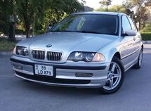 BMW 323