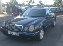 Mercedes E 230