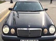 Mercedes E 320