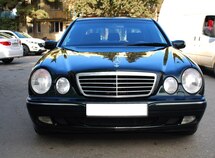 Mercedes E 220