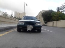 Mercedes C 240