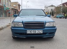 Mercedes C 240