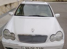 Mercedes C 240