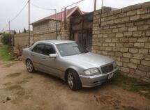 Mercedes C 240