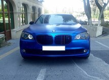BMW 750