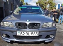 BMW 323