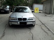 BMW 323