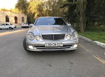 Mercedes E 220