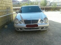 Mercedes E 220
