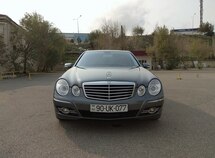 Mercedes E 300