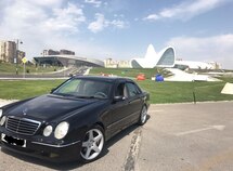 Mercedes E 320