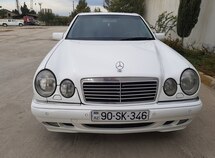 Mercedes E 320