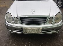 Mercedes E 220