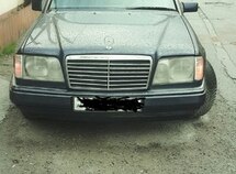 Mercedes E 220