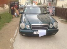 Mercedes E 220