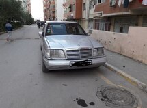 Mercedes E 300