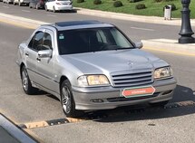 Mercedes C 180