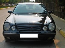 Mercedes E 320