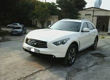 Infiniti FX35