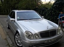 Mercedes E 320