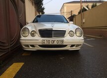 Mercedes E 320