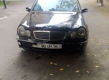 Mercedes C 320