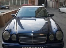 Mercedes E 230