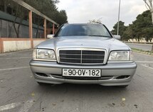 Mercedes C 180
