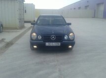 Mercedes E 230