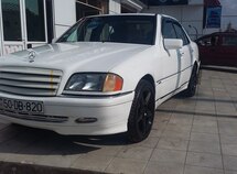 Mercedes C 180