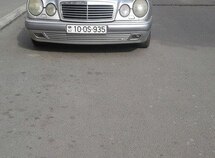 Mercedes E 230